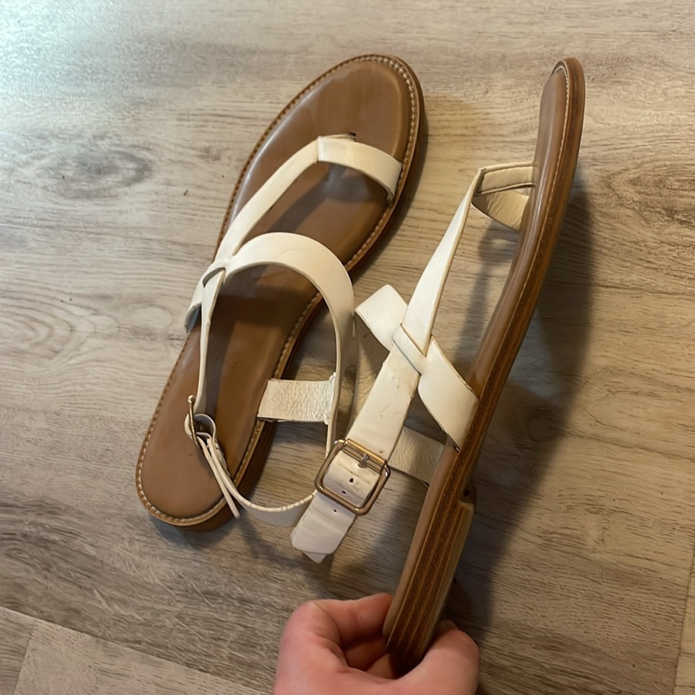 White sandals - Picture 3 of 4